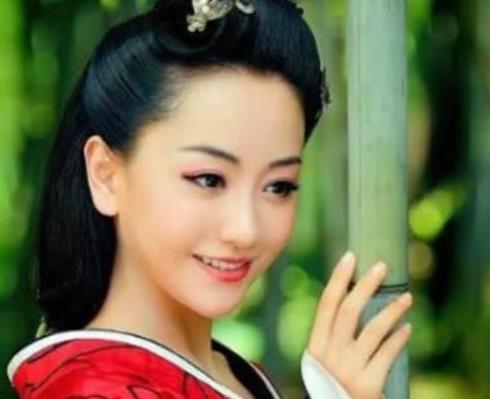 娱乐圈吃瓜帖子 杨蓉,娱乐圈的“瓜中瓜”，揭秘她的那些不为人知的故事