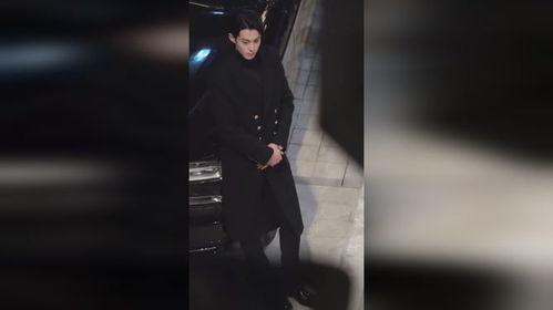 娱乐圈吃瓜王鹤棣是谁,瓜田李下,他如何成为焦点人物?